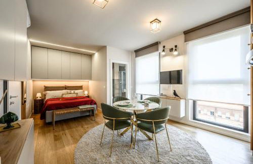 Tiny House Tower - Photo 46