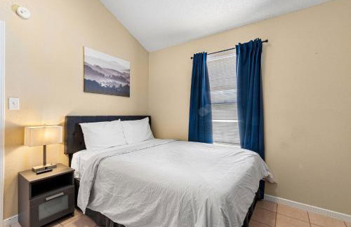 Peaceful West: 4BR Dusk Haven - Foto 37