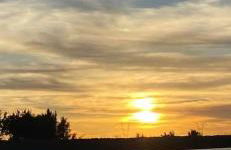 Newly Renovated Lakefront with Dock - Foto 6