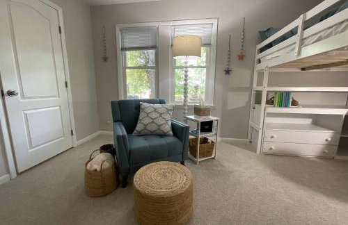 Secluded Luxe 5BR Estate| Pool, Wineries, Near ND - Foto 33