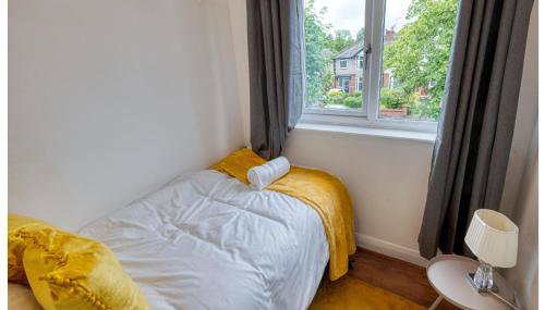 Contractors & Relocation haven, 3BD House, Secure off-site parking & office space - Foto 3