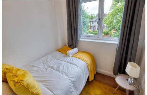 Contractors & Relocation haven, 3BD House, Secure off-site parking & office space - Foto 3