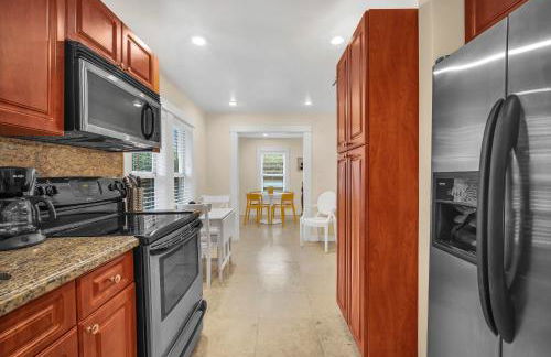 Renovated Grove Bungalow -near Coconut Grove - Foto 7