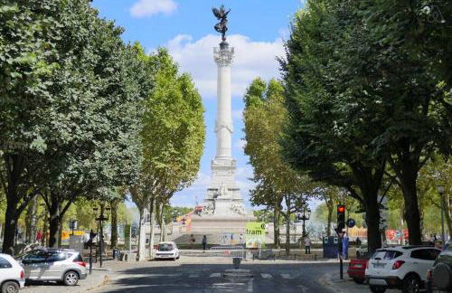 Magnifiques et lumineux Appartement de charme aux Quinconces ideal pour 4 ou 6 personnes - Foto 31