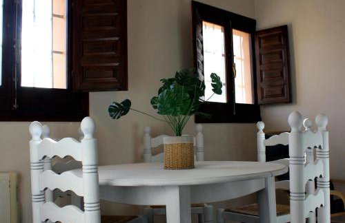 Masia de San Juan - castillo con piscina en plena Sierra Calderona - Photo 9