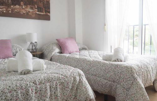 Estrella con piscina y cerca de la playa - Foto 9