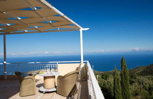 Amalia Apartments - Photo 15