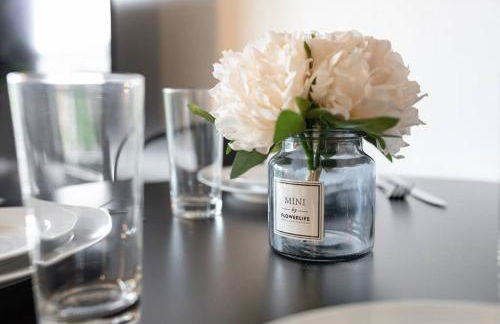 The Tar Heel - Stylish 4BR with City Views - Free Parking - Gym - Foto 9