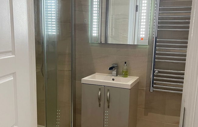 Central Nottingham Gem - Luxurious 2-bed Apartment - Foto 15