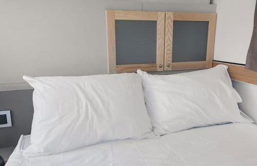 Boat Haus - Casas Flotantes frente a Gibraltar - Foto 63