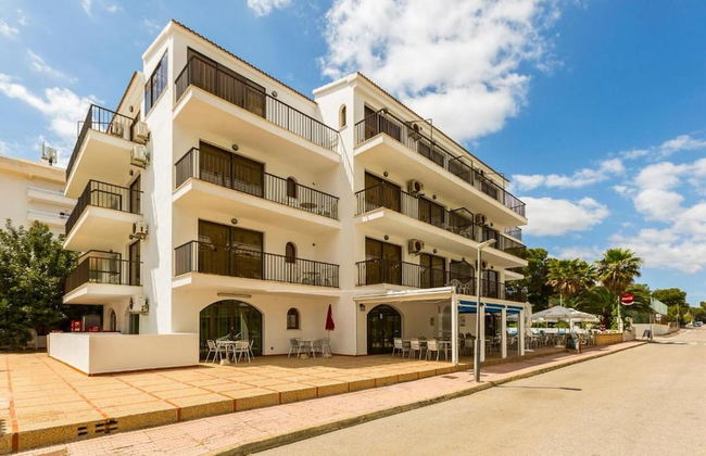 Bella Maria Apartments & Pool Club - Photo 22