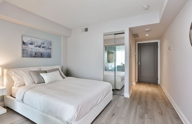 QuickStay - Class in Yorkville (Yonge & Bloor) - Photo 3