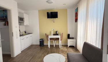 Apartments & Pension Bremen Burglesum - Foto 3, stove