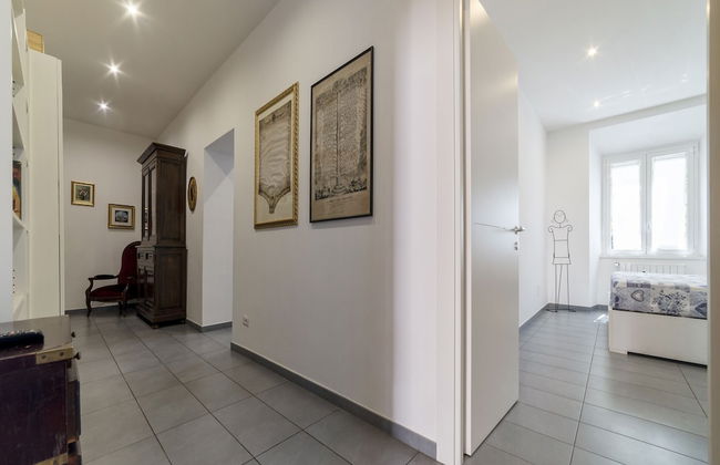 Porta Pia & Villa Torlonia Apartment with Balcony - Foto 9