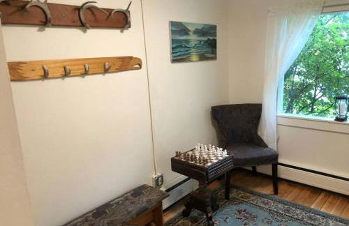 Coastal Cabin - Downtown Historical Log Home - Foto 7