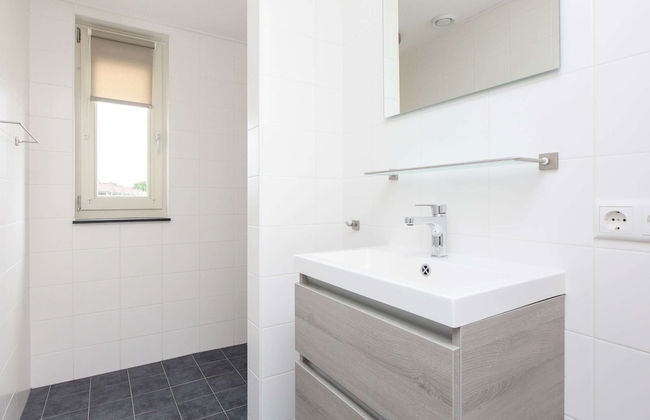 Bungalow With a Terrace Near the Sneekermeer - Foto 7