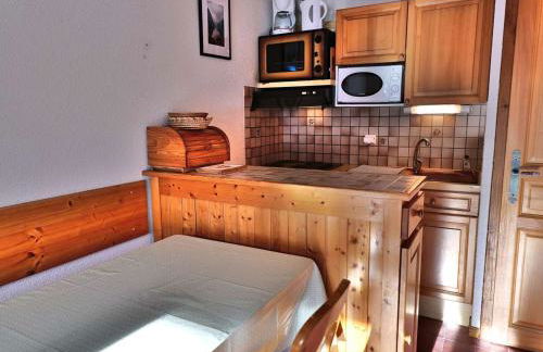 Appartement 2 pièces + coin montagne, balcon sud, au centre du village - FR-1-458-139 - Foto 4