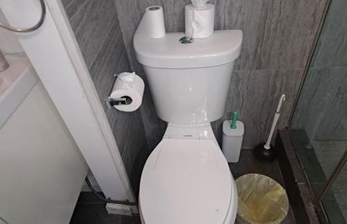 Amazing 3 bedrooms with 3 bedroom apt in the center of Beverly Hills - Foto 29