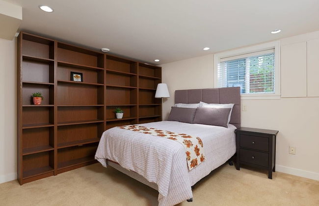 Cozy 3 Bedroom Suite near Queen Elizabeth Park - Foto 6