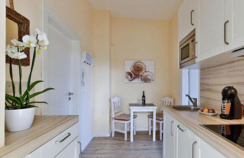 Appartement-5-mit-Suedbalkon-in-strandnaher-Lage-Baederstil-Villa-in-Wenningstedt-Sylt - Foto 9