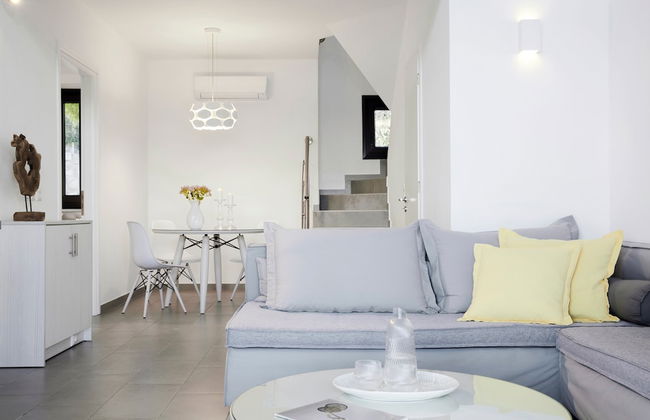 Eleia Seafront Rooms & Villas - Photo 18