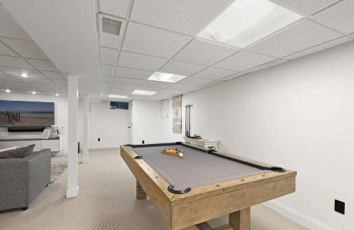 Wainscott Woods by Rove Travel - Luxe Estate with Pool - Foto 34