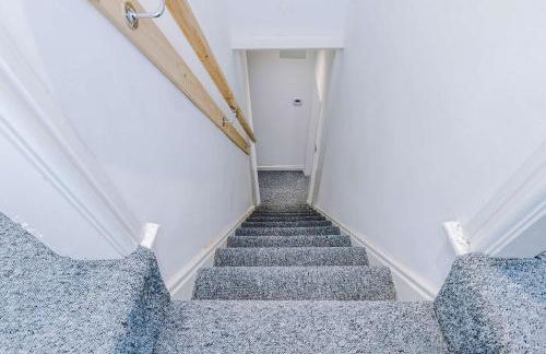 3 Bed house - Free Parking - Free Wifi - Foto 25