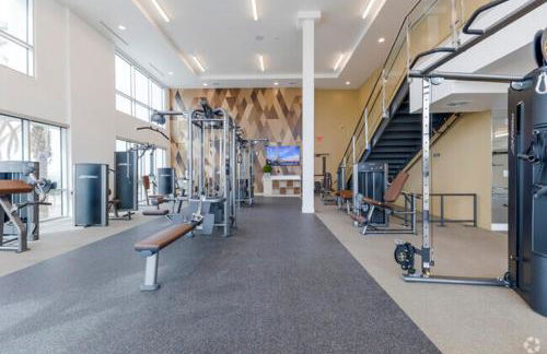 Spacious Resort style 2Bedroom 2Bath Oasis Pool Gym Desert Ridge - Foto 22