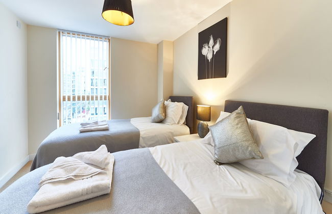 Vizion by ShortstayMK - Photo 6