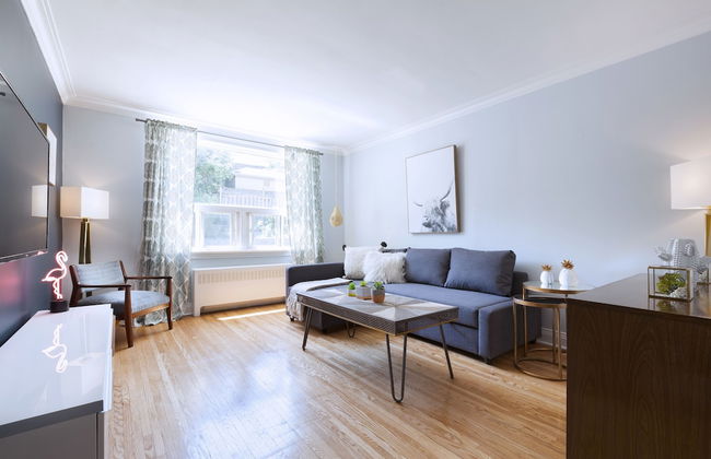 Bright 4-Bedroom in Forest Hill - Photo 1