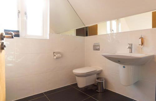 Trewhiddle Retreat V11 by Together Travel - Luxury 4-Bedroom Villa - Foto 28