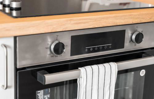 Modern 2 Bed Apartment - Parking - Smart TV - Fast Wi-Fi 27CR - Foto 21