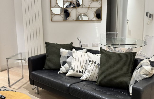 Docklands Stunning 2 bed Apartment London - Foto 13