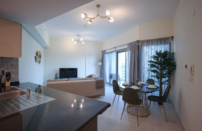 Elite LUX Holiday Homes - Cozy Modern 1BR in Dubai South - Photo 14