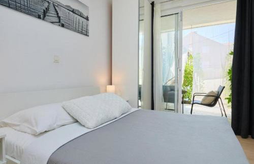 Palm Tree Apartments - Foto 16