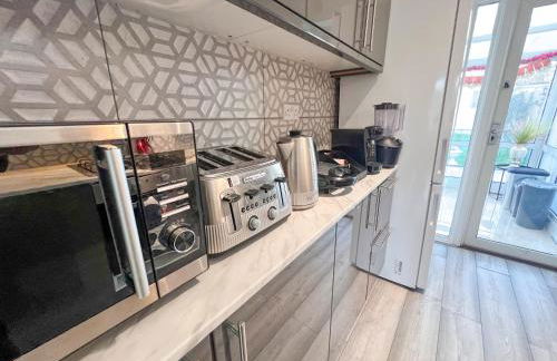 4Bed House with parking and GYM in London Edgware - Foto 10