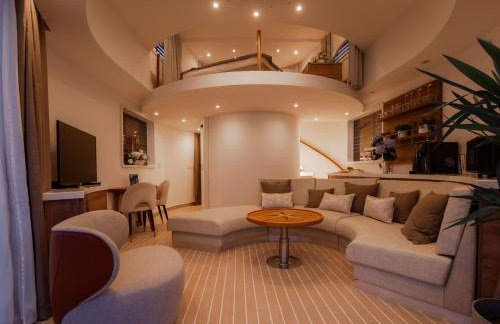 Luxury Floating Apartment - Amor - Photo 17