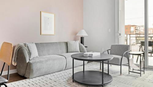 North Hollywood 2br w pool gym roof nr 101 LAX-935 - Foto 1, Other