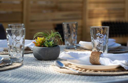 Cozy Bungalow Hot Tub & Fire Pit, Walk Downtown - Foto 11