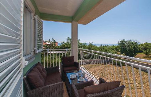 2 Bedroom Awesome Apartment In Labin - Photo 1