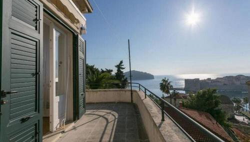 Holiday Home Patricija-Duplex Three Bedroom Apartment with Balcony and Sea View A6 1 - Foto 3