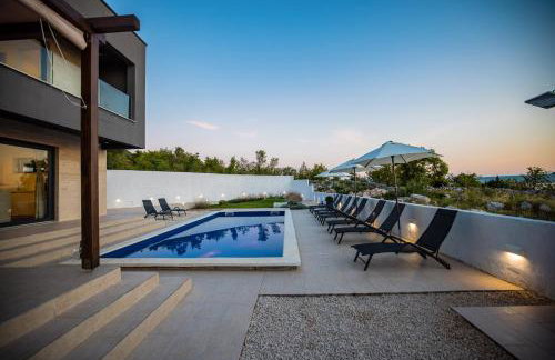 Royal Promons - heated pool - Foto 46