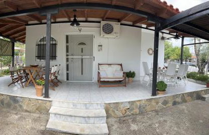 G&S Beach House - Photo 8