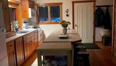 Secluded Cabin in Polebridge, Montana, with Fantastic Views of Glacier National Park - Dream Glamping Experience - Foto 4