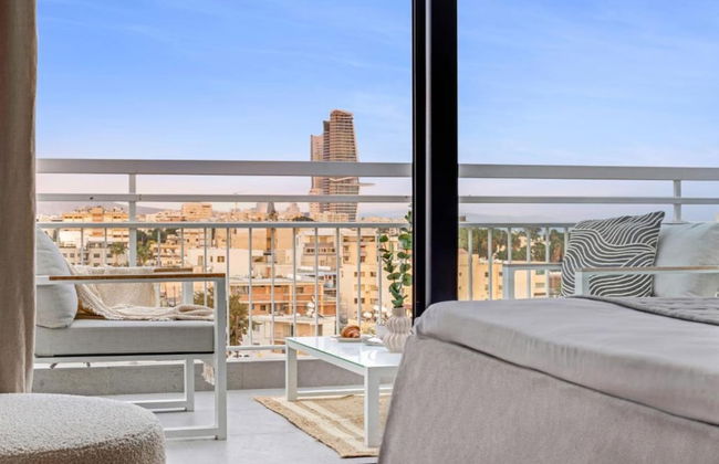 Phaedrus Living: City Center Sky Penthouse - Photo 12