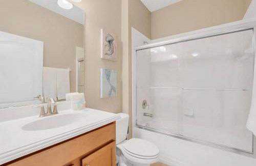 Near Disney - 5BR Home- Games Pool Hot Tub & BBQ - Foto 15