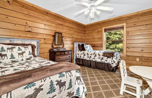 Cozy Mountain Cabin with Long-Range Views near Waterfall Park in Old Fort, NC - Foto 32