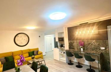 La Luna Apartment by the Sea - Photo 25