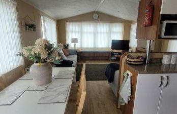 Willerby Delux - Holiday Home by the Sea - close to the Entertainment Complex-bedding, towels & wifi Included! - Foto 15