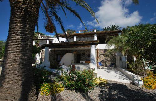 Case Quattrocchi - Giardino e Terrazzi con vista Panoramica sul Mare, Etna e Vulcano - Foto 15